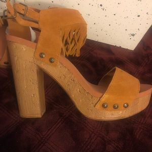 BRAND NEW, NEVER WORN sandals Boho vibe